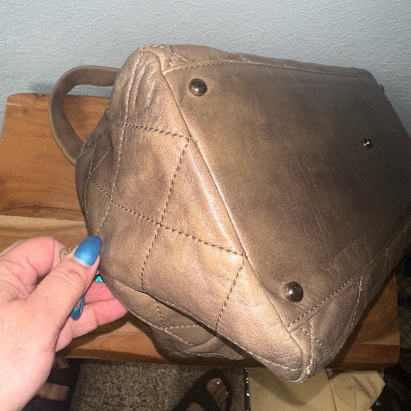 CHANEL Cloudy Bundle Bowler ❤️ Beige (Dirty Olive) - Picture 12 of 13